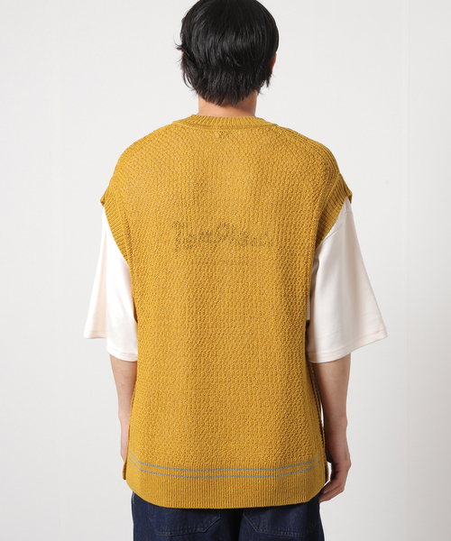 JOURNAL STANDARD J.S HOMESTEAD（ジャーナルスタンダードホームステッド）の「【J.S Homestead】リネン ミックス ストール ニット ベスト（ベスト・メンズ・ライトホワイト/イエロー/ブラック系その他・FREE）」の7枚目の写真