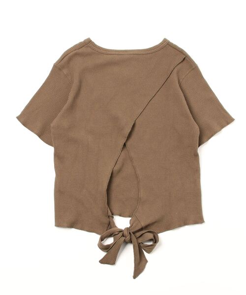 RITA（リタ）の「RITA / リタ BACK OPEN THERMAL CUT バックスリット ワッフルカットソー（Tシャツ/カットソー・レディース・オリーブ・FREE）」の2枚目の写真
