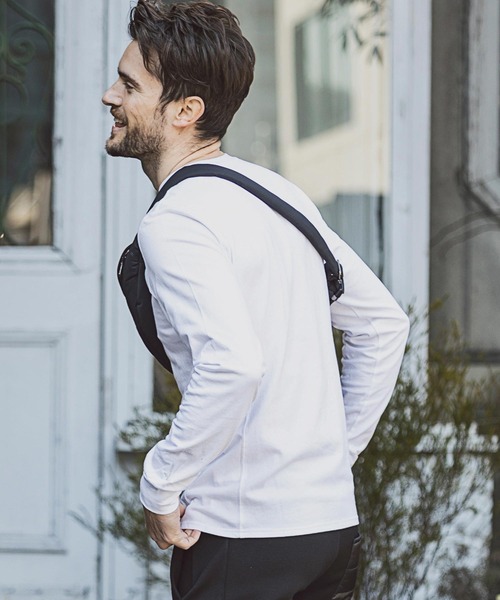 1PIU1UGUALE3  RELAX （ウノピゥウノウグァーレトレ リラックス）の「1PIU1UGUALE3 RELAX(ウノピゥウノウグァーレトレ)サークルロゴボディバッグ（ボディバッグ/ウエストポーチ・メンズ・ブラック・ONE SIZE）」の4枚目の写真