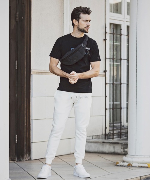 1PIU1UGUALE3  RELAX （ウノピゥウノウグァーレトレ リラックス）の「1PIU1UGUALE3 RELAX(ウノピゥウノウグァーレトレ)サークルロゴボディバッグ（ボディバッグ/ウエストポーチ・メンズ・ブラック・ONE SIZE）」の2枚目の写真