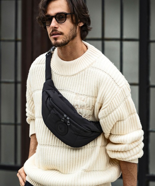 1PIU1UGUALE3  RELAX （ウノピゥウノウグァーレトレ リラックス）の「1PIU1UGUALE3 RELAX(ウノピゥウノウグァーレトレ)サークルロゴボディバッグ（ボディバッグ/ウエストポーチ・メンズ・ブラック・ONE SIZE）」の20枚目の写真