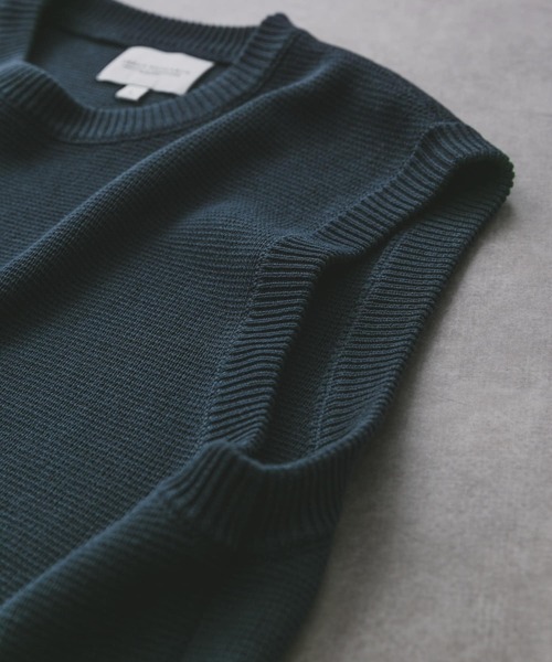URBAN RESEARCH（アーバンリサーチ）の「ミラノリブクルーニットベスト（ベスト・メンズ・オフホワイト/ブラック/ライトグレー/グレー系その他・MEDIUM/LARGE/X-LARGE）」の11枚目の写真