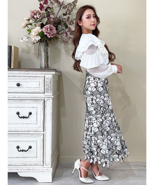 DURAS（デュラス）の「カットワーク刺繍マーメイドスカート（スカート・レディース・ブラウン/グリーン/アイボリー・SMALL/MEDIUM）」の9枚目の写真