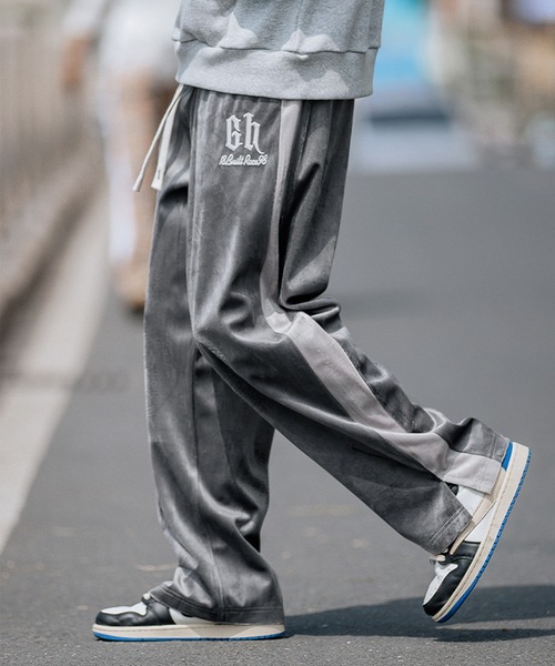 HOOK（フック）の「【HOOK】刺繍・サイドライン入りベロアワイドパンツ