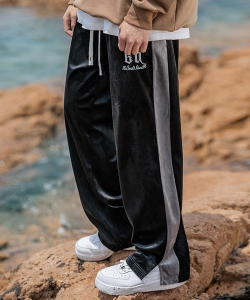 HOOK（フック）の「【HOOK】刺繍・サイドライン入りベロアワイドパンツ