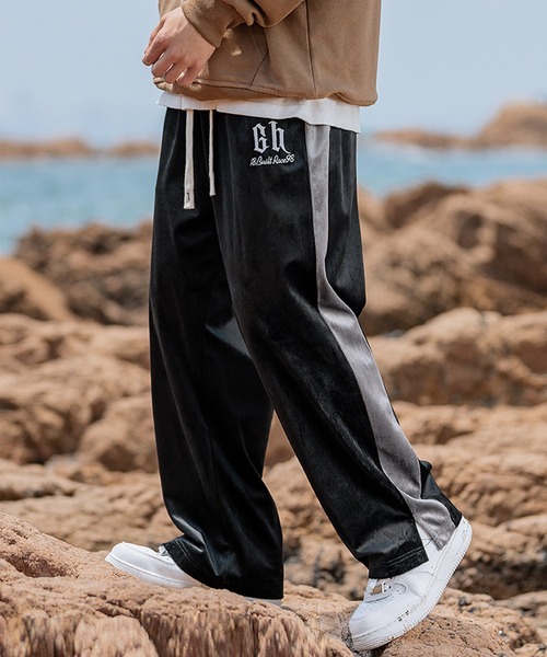 HOOK（フック）の「【HOOK】刺繍・サイドライン入りベロアワイドパンツ