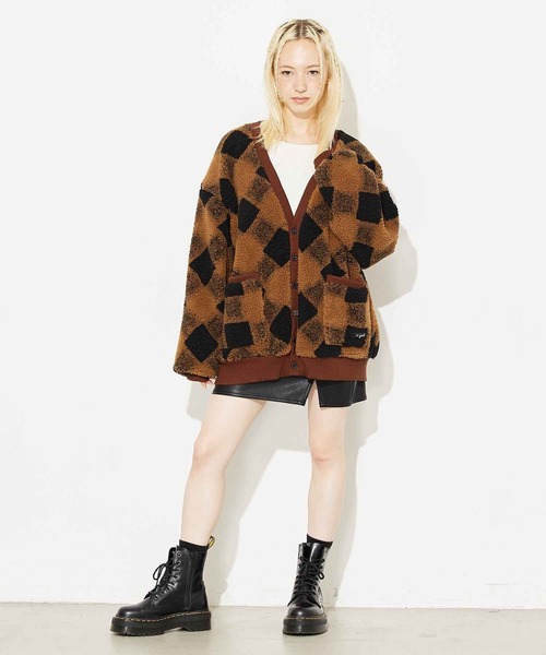 X-girl（エックスガール）の「BUFFALO PLAID BOA CARDIGAN（カーディガン/ボレロ・レディース・ホワイト/ブラウン/ライトブルー・M/S）」の10枚目の写真