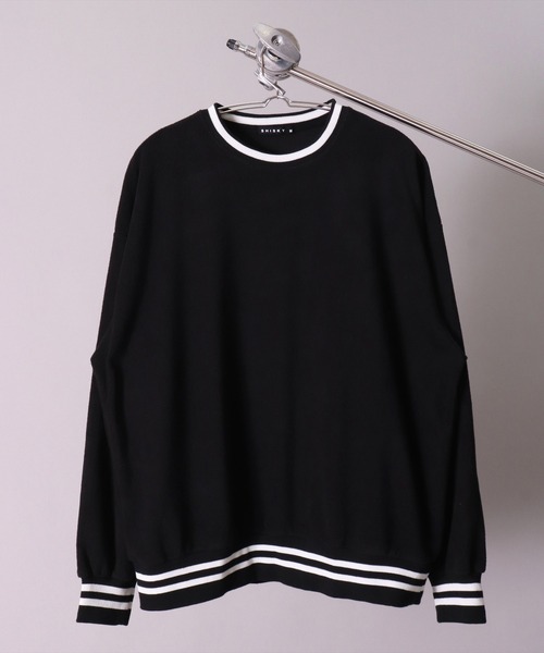 BAYBLO（ベイブロ）の「(DV)【ユニセックス】ライン入り マイクロフリース スウェット プルオーバー（スウェット・メンズ・ブラック/チャコールグレー/ダークグリーン/ベージュ/ネイビー/グレイッシュベージュ・LARGE/MEDIUM/X-LARGE）」の2枚目の写真