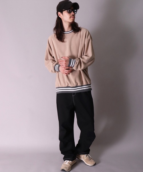 BAYBLO（ベイブロ）の「(DV)【ユニセックス】ライン入り マイクロフリース スウェット プルオーバー（スウェット・メンズ・ブラック/チャコールグレー/ダークグリーン/ベージュ/ネイビー/グレイッシュベージュ・LARGE/MEDIUM/X-LARGE）」の9枚目の写真