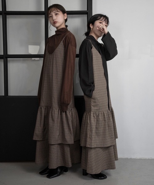 lawgy(ラウジー)の「tiered plaid cami op(ワンピース・レディース・ベージュ/ブラウン・FREE)」の5枚目の写真