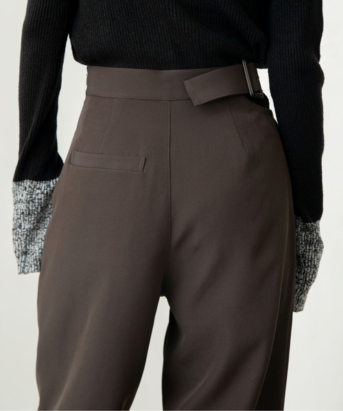 VACANCY（ヴァカンシー）の「アシンメトリーカットアウトストレートパンツ（その他パンツ・レディース・ホワイト/チャコールグレー/ダークパープル・FREE/SMALL）」の5枚目の写真