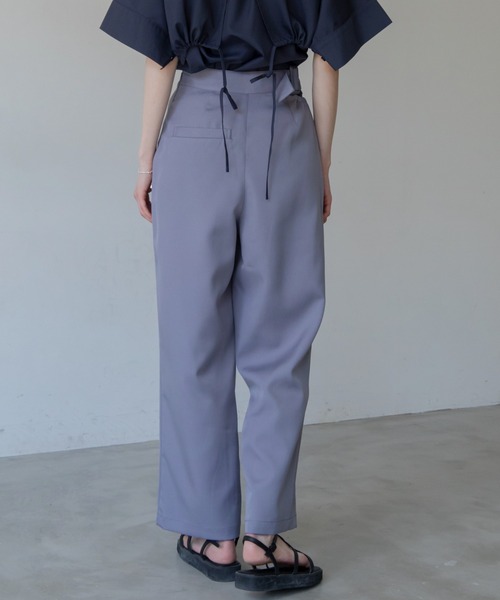 VACANCY（ヴァカンシー）の「アシンメトリーカットアウトストレートパンツ（その他パンツ・レディース・ホワイト/チャコールグレー/ダークパープル・FREE/SMALL）」の20枚目の写真