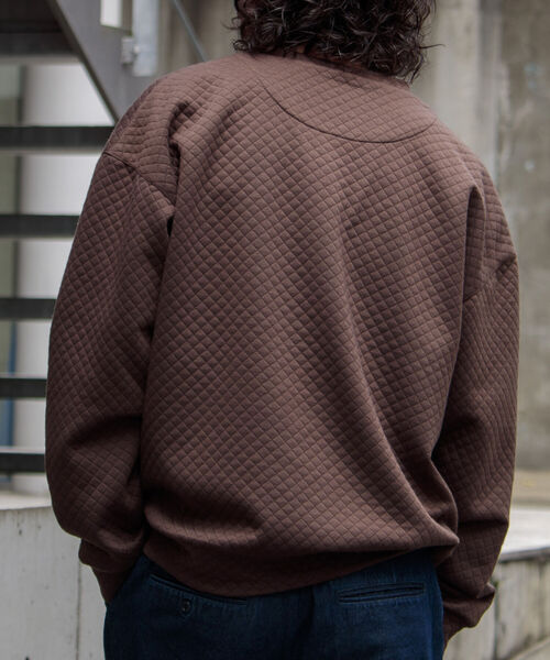 GLOSTER(グロスター)の「【GLOSTER/グロスター】キルティングスウェット プルオーバー(スウェット・メンズ・ブラック/ネイビー/ブラウン/グレー・S/M/L)」の17枚目の写真