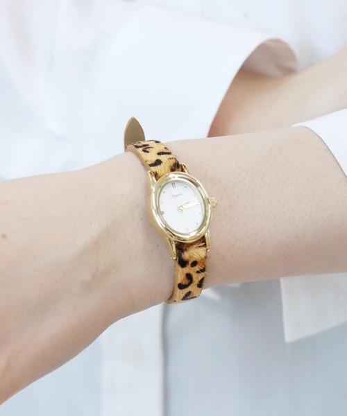 Three Four Time（ｽﾘｰﾌｫｰﾀｲﾑ）の「オーバルアニマルウォッチ(3気圧防水)　/　時計（アナログ腕時計・レディース・レオパード/ベージュ×ブラック・FREE）」の5枚目の写真