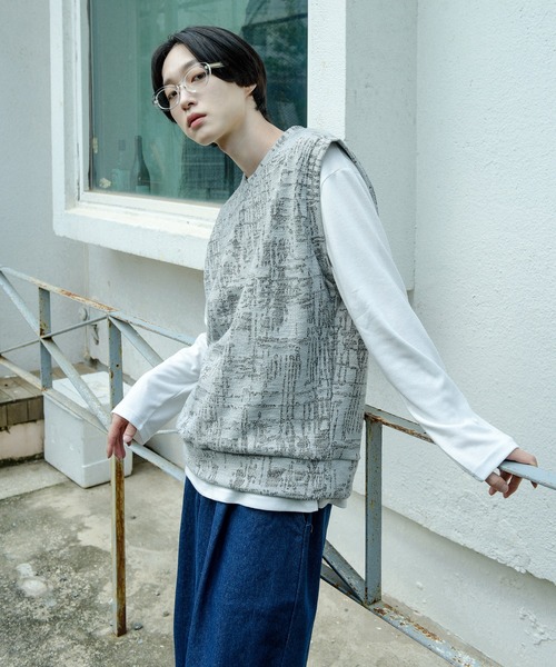 FOLLOWIN（フォロウィン）の「【UNISEX】パターンオーバーフィットVネックベスト（ベスト・メンズ・ブラック/ネイビー/グレー・FREE）」の22枚目の写真