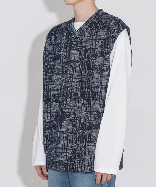 FOLLOWIN（フォロウィン）の「【UNISEX】パターンオーバーフィットVネックベスト（ベスト・メンズ・ブラック/ネイビー/グレー・FREE）」の20枚目の写真
