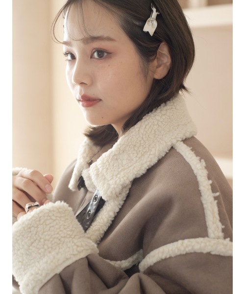 JUMELLE（ジュメロ）の「ボアフライトジャケット（ムートンコート・レディース・アイボリー/グレイッシュベージュ・FREE）」の10枚目の写真