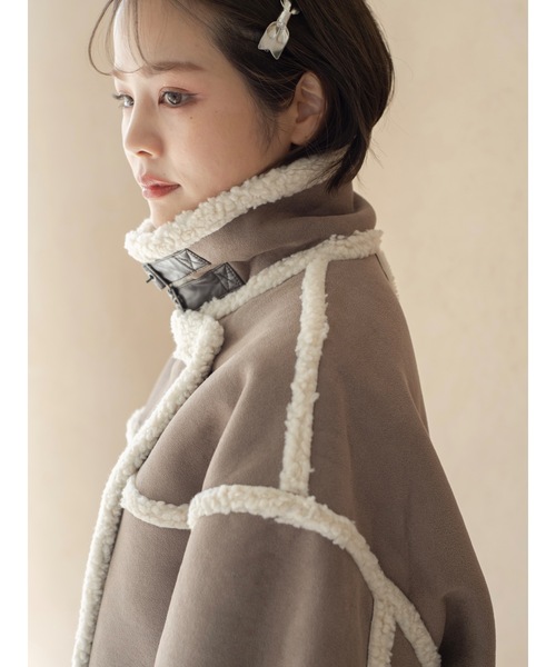 JUMELLE（ジュメロ）の「ボアフライトジャケット（ムートンコート・レディース・アイボリー/グレイッシュベージュ・FREE）」の12枚目の写真