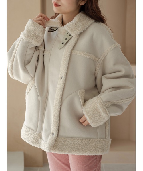 JUMELLE（ジュメロ）の「ボアフライトジャケット（ムートンコート・レディース・アイボリー/グレイッシュベージュ・FREE）」の3枚目の写真