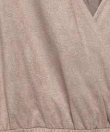 anuans（アニュアンス）の「フェイクスエードカシュクールワンピース