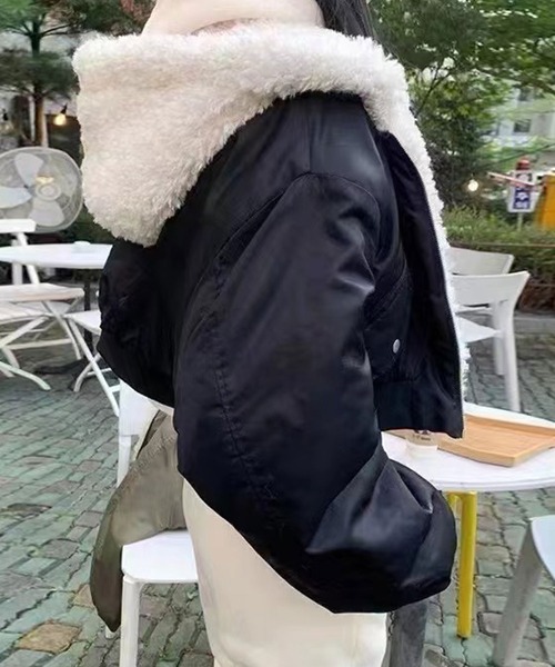 SPIGA（スピーガ）の「リバーシブルボアショートMA-1（MA-1・レディース・カーキ/ブラック・FREE）」の4枚目の写真