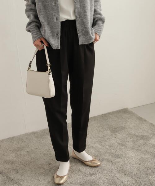 URBAN RESEARCH DOORS(アーバンリサーチドアーズ)の「裏起毛テーパードイージーパンツ(その他パンツ・レディース・モカ/ブラック/チャコールグレー・SMALL/MEDIUM)」の15枚目の写真