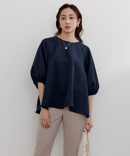 UR'S(ユアーズ)の「ボリュームスリーブヘムライントップス(Tシャツ/カットソー・レディース・オフホワイト/ネイビー/ブラック・S/M/L)」の16枚目の写真