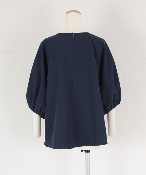 UR'S(ユアーズ)の「ボリュームスリーブヘムライントップス(Tシャツ/カットソー・レディース・オフホワイト/ネイビー/ブラック・S/M/L)」の21枚目の写真