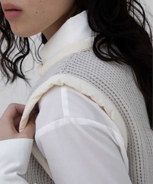 VACANCY（ヴァカンシー）の「パイピングニットベスト（ベスト・レディース・アイボリー/ブラック・FREE）」の7枚目の写真