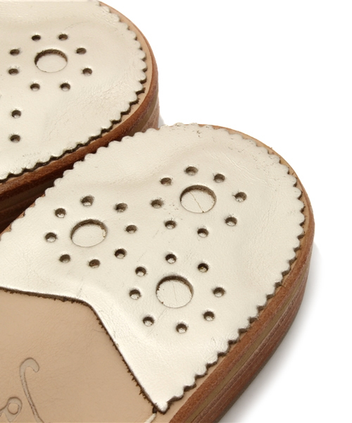 martinique(マルティニーク)の「JACK ROGERS/メタリックカラーサンダル(サンダル・レディース・ゴールド系その他/シルバー系その他・6.5/6/5.5)」の8枚目の写真