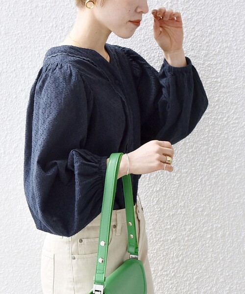 SHIPS any（シップス エニィ）の「SHIPS any:〈洗濯機可能〉カット ジャカード パフ シャツ ブラウス（シャツ/ブラウス・レディース・ホワイト/ネイビー/イエロー・ONE SIZE）」の21枚目の写真