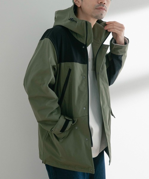 ITEMS URBANRESEARCH(アイテムズ アーバンリサーチ)の「高機能 コンビカラーマウンテンパーカー(マウンテンパーカー・メンズ・オリーブ/ブラック/ベージュ・MEDIUM/LARGE)」の4枚目の写真