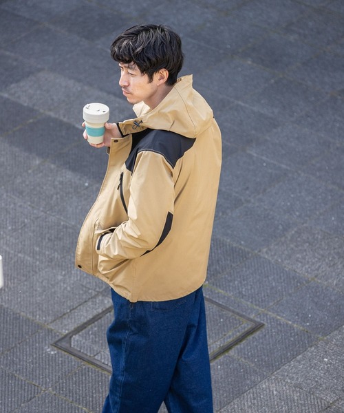 ITEMS URBANRESEARCH(アイテムズ アーバンリサーチ)の「高機能 コンビカラーマウンテンパーカー(マウンテンパーカー・メンズ・オリーブ/ブラック/ベージュ・MEDIUM/LARGE)」の12枚目の写真