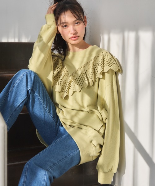 Sugar spoon（シュガースプーン）の「・SUGAR SPOON刺繍レースウラケプルオーバー（Tシャツ/カットソー・レディース・グレイッシュベージュ/ブラック/アイボリー/グリーン系その他3・FREE）」の4枚目の写真