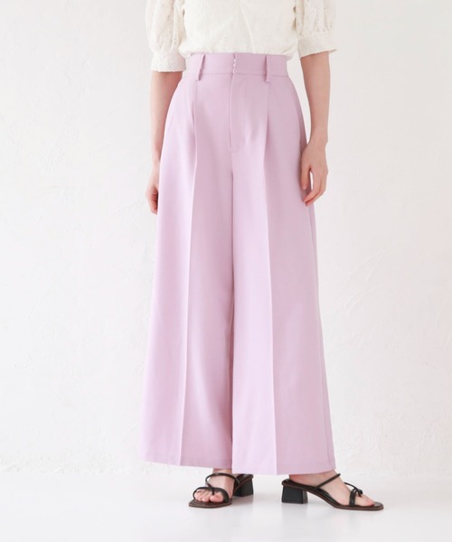 archives(アルシーヴ)の「タックワイドパンツ(その他パンツ・レディース・オフホワイト/ブルー/グリーン/ラベンダー・MEDIUM)」の2枚目の写真