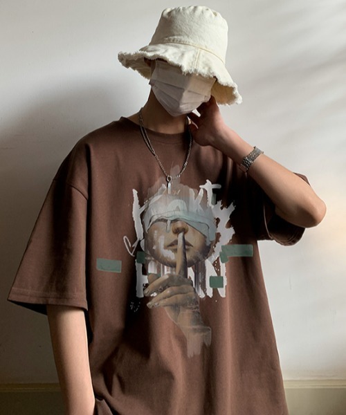 MGV(エムジーヴィー)の「フロントイラストT(Tシャツ/カットソー・メンズ・ブラウン/グリーン/ホワイト/ダークグレー/ブルー/ブラック・MEDIUM/LARGE/X-LARGE)」の19枚目の写真