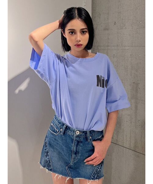 GYDA（ジェイダ）の「NIC CARD BIG Tシャツ（Tシャツ/カットソー・レディース・ラベンダー/オフホワイト・FREE）」の2枚目の写真