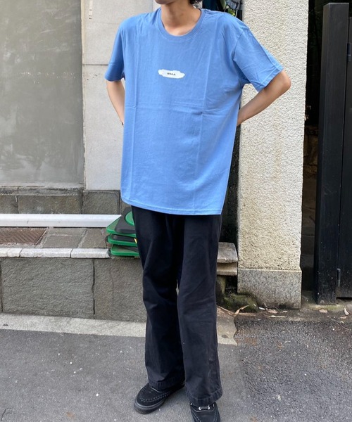 MGV(エムジーヴィー)の「ペイントスタイルロゴTシャツ(Tシャツ/カットソー・メンズ・ブルー/ブラック/ネイビー/イエロー/ホワイト・MEDIUM/LARGE/X-LARGE)」の1枚目の写真
