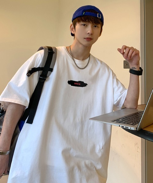 MGV(エムジーヴィー)の「ペイントスタイルロゴTシャツ(Tシャツ/カットソー・メンズ・ブルー/ブラック/ネイビー/イエロー/ホワイト・MEDIUM/LARGE/X-LARGE)」の9枚目の写真