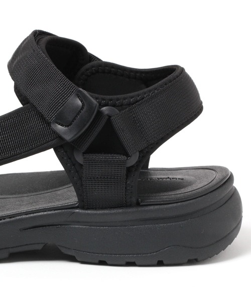 ぽんこ GLOBAL WORK（グローバルワーク）の「らくごこちライトサンダル