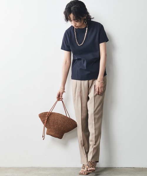 CHIC STYLE（シックスタイル）の「＜大きいサイズ＞レーヨン麻2タックワイドストレートパンツ シックスタイル（その他パンツ・レディース・ベージュ/チャコール・5L/L/3L/4L/LL）」の14枚目の写真