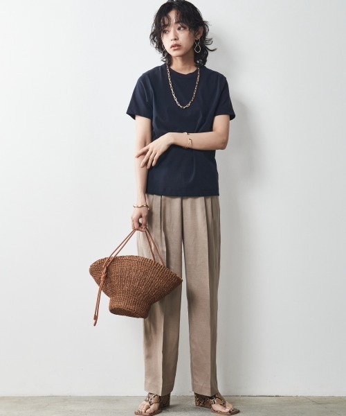 CHIC STYLE（シックスタイル）の「＜大きいサイズ＞レーヨン麻2タックワイドストレートパンツ シックスタイル（その他パンツ・レディース・ベージュ/チャコール・5L/L/3L/4L/LL）」の7枚目の写真