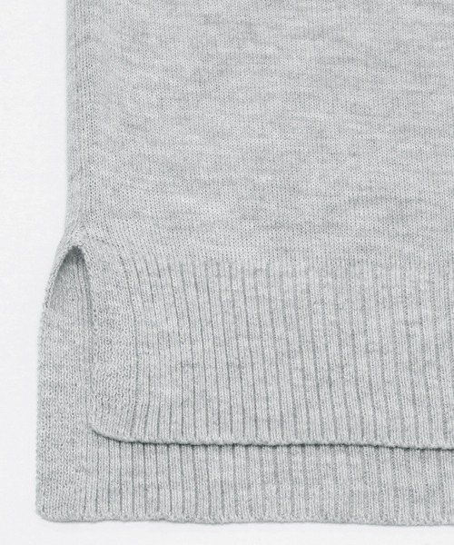 TOKYO SHIRTS（トウキョウシャツ）の「Vネック裾スリット ベーシックニットカーディガン（カーディガン/ボレロ・レディース・ブラック/ホワイト/トップグレー/ライトカーキ/コバルトブルー・M/L）」の10枚目の写真