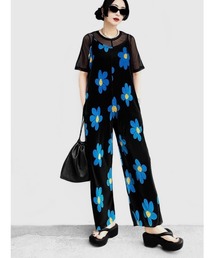 LVEU. | 【LVEU.】フラワープリーツキャミロンパース(Aiselect) / オーバーオール ロンパース キャミ プリーツ 花柄 フラワー 総柄 ブラック ブルー(サロペット/オーバーオール)