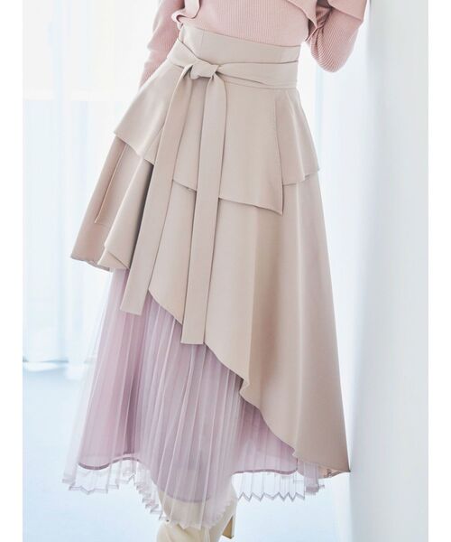 dazzlin(ダズリン)の「アシメティアードプリーツスカート(スカート・レディース・ブラック/ベージュ/グレー・SMALL/MEDIUM)」の4枚目の写真