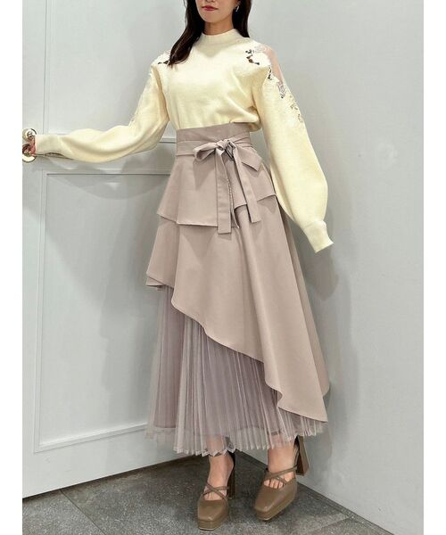 dazzlin(ダズリン)の「アシメティアードプリーツスカート(スカート・レディース・ブラック/ベージュ/グレー・SMALL/MEDIUM)」の7枚目の写真