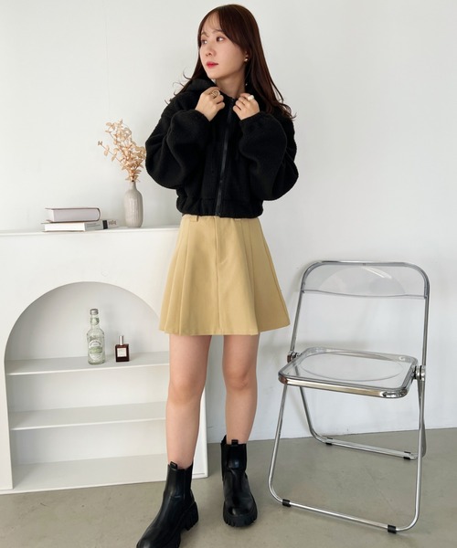 CLEA（クレア）の「クロップド丈ボアフリースパーカー（パーカー・レディース・アイボリー/ブラック・L/M）」の21枚目の写真