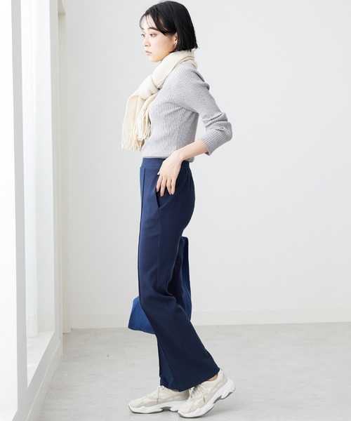 BELLUNA PLUS(ベルーナ)の「ストレッチジャカードフレアーパンツ70丈(その他パンツ・レディース・ベージュ系その他/ブラック/モスグリーン/ダークパープル・SMALL/LARGE/MEDIUM/X-LARGE)」の19枚目の写真