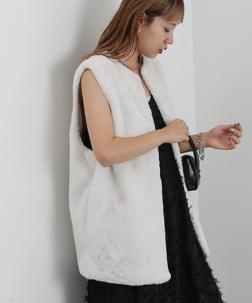 COLONY 2139（コロニートゥーワンスリーナイン）の「フェイクファー