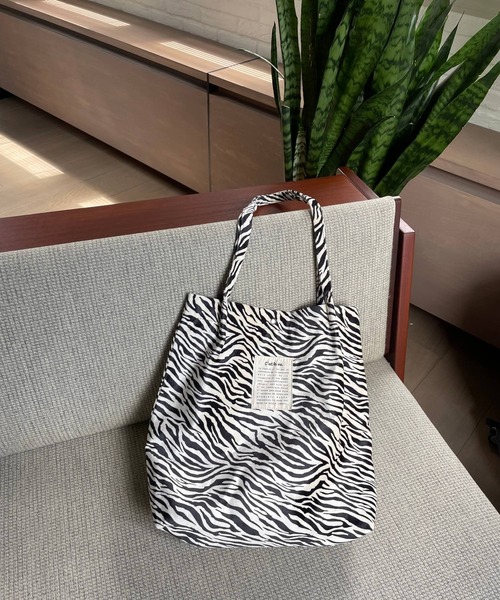 Me%（ミィパーセント）の「フェイクスエードタックトート  964988（トートバッグ・レディース・ブラック/グレー/その他・FREE）」の15枚目の写真